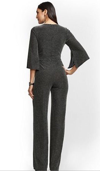 NWT New York & Company Bell-Sleeve Wrap Jumpsuit - Picture 2 of 2